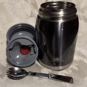 Stainless steel 24 oz Thermos NWOT with utensil/ pour cap /lid